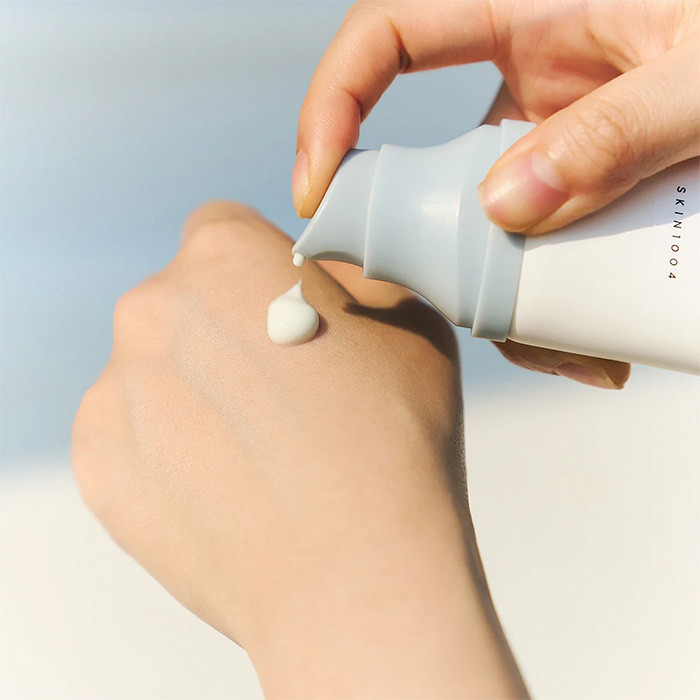 SKIN1004 MADAGASCAR CENTELLA HYALU-CICA WATER-FIT SUN SERUM 50ML